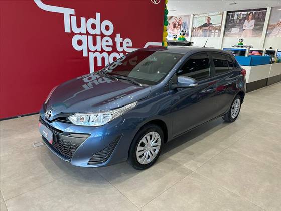 TOYOTA YARIS 1.3 16V FLEX XL LIVE MULTIDRIVE TOYOTA YARIS 1.3 16V FLEX XL LIVE MULTIDRIVE